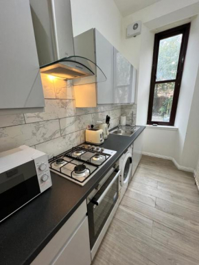 Garturk Street Bright Modern Ground Floor Flat Queens Park Strathbungo Area